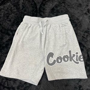 Cookies sweat shirt size medium